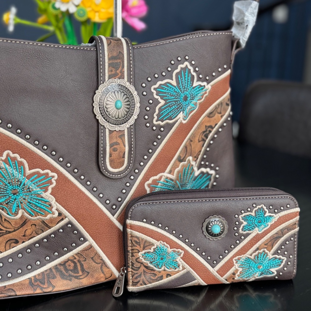 American Bling by Montana West Handbag and Wallet Set NWT - Picture 2 of 7